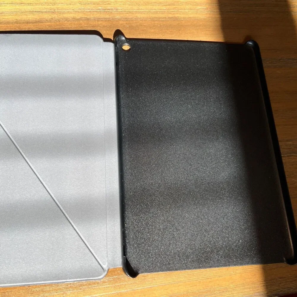 Amazon - Fire HD 10 Cover | Protective Cover (Fire HD 10 tablet 2023 ) - Black